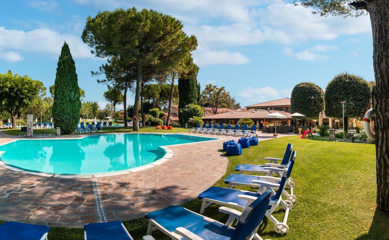 West Garda Hotel بادينغي سول غاردا المظهر الخارجي الصورة